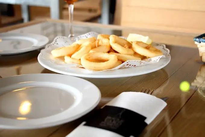 Ración de calamares a la andaluza